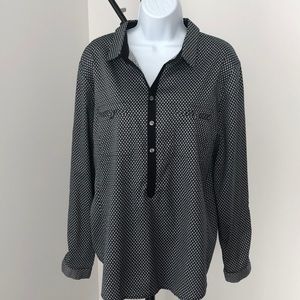 NY&co black and white collared top